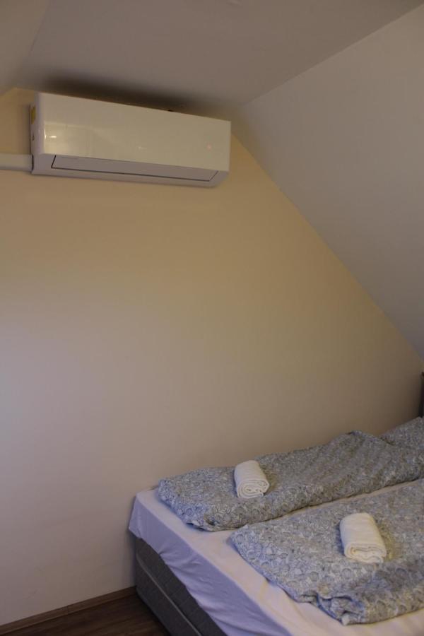 Natura Panzio&Apartmanhaz ออร์ฟู ภายนอก รูปภาพ