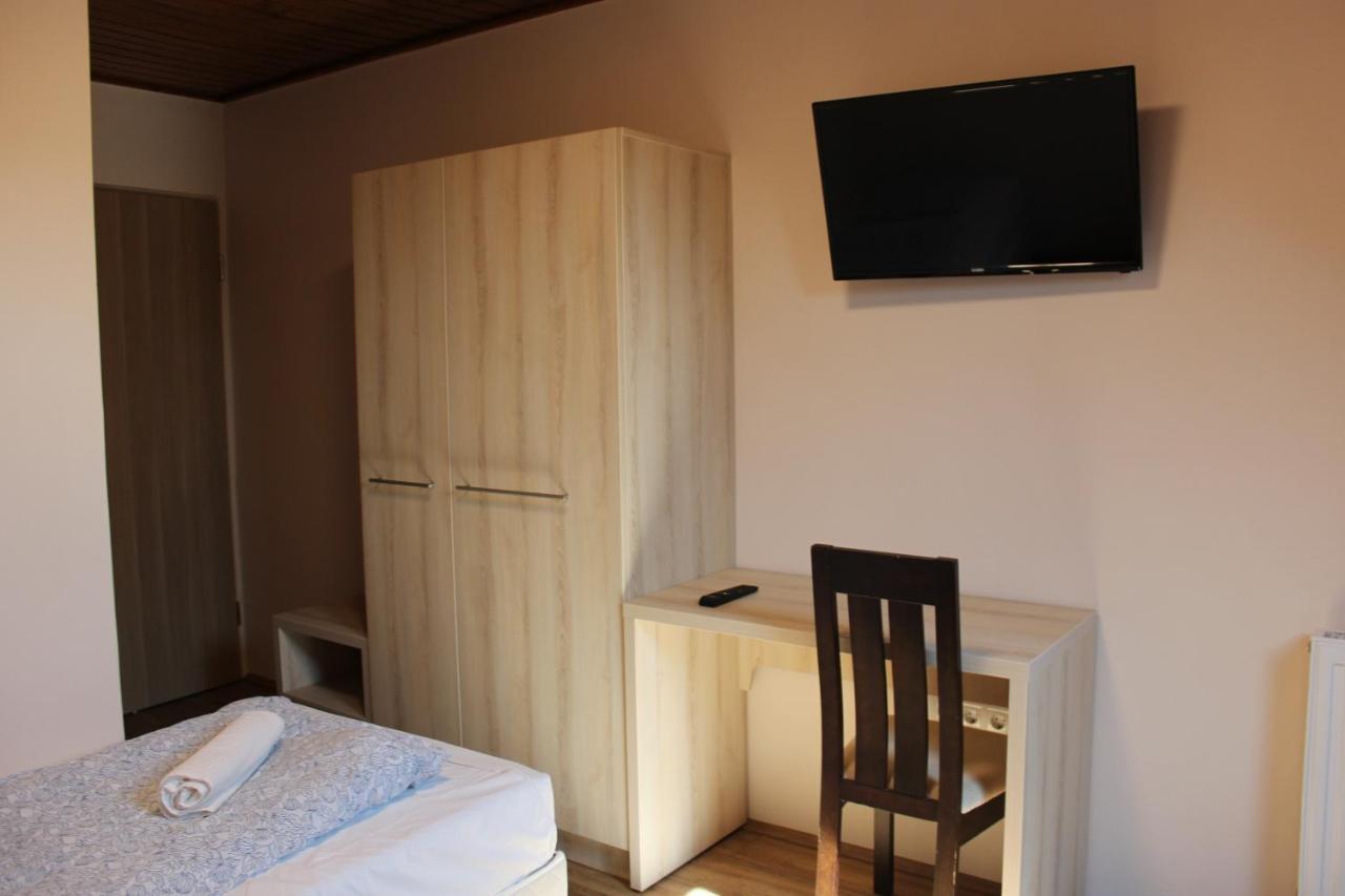 Natura Panzio&Apartmanhaz ออร์ฟู ภายนอก รูปภาพ
