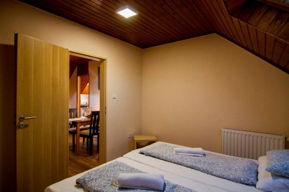 Natura Panzio&Apartmanhaz ออร์ฟู ภายนอก รูปภาพ