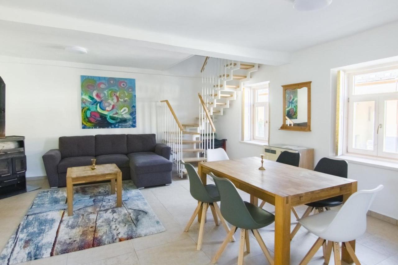 Natura Panzio&Apartmanhaz ออร์ฟู ภายนอก รูปภาพ